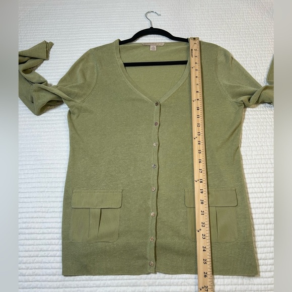 Belford Celery Green Linen Blend VNeck Cardigan. Size Medium. #Quiet Luxury - Picture 8 of 10